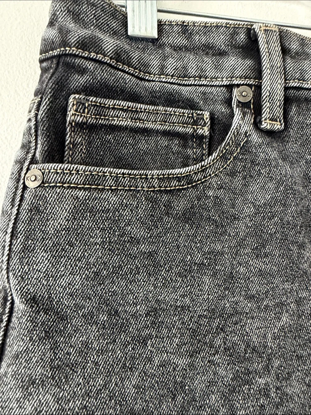 High Rise Black Acid Wash Denim Shorts Raw Hem KENDALL + KYLIE The Drifter 13/31